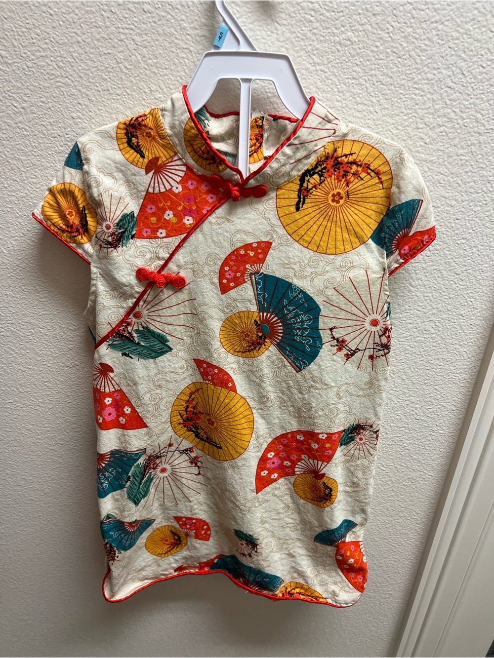 A set of 3 Girls' Cream Mandarin Collar Dress Qipao